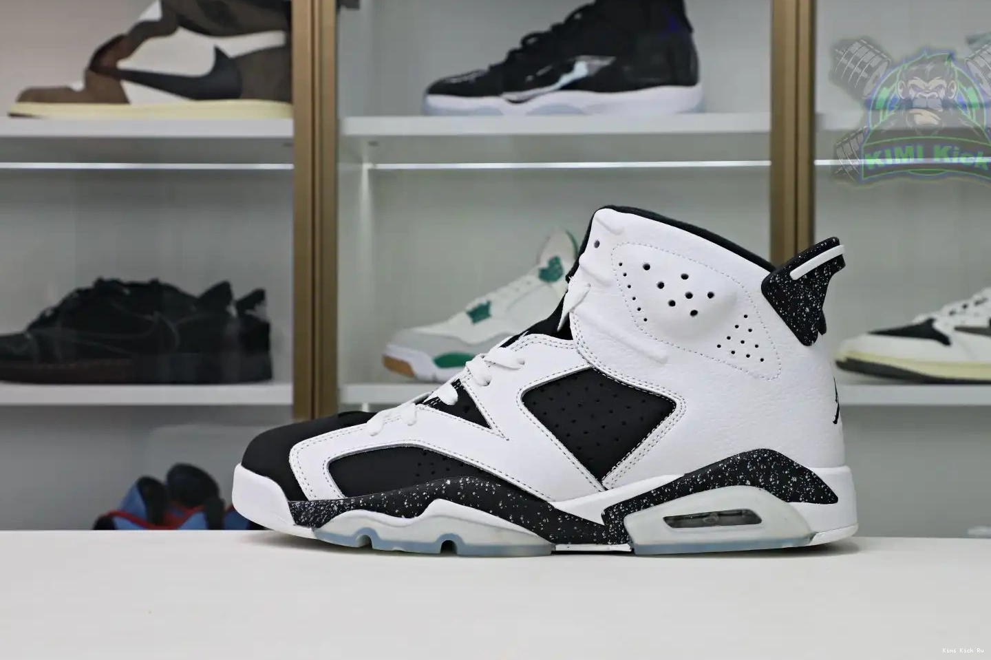 Kimikick Jordan Jordan Oreo Air Retro 6 0821